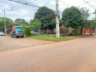 Casa à venda no Km 8 Acaray, Ciudad del Este 2