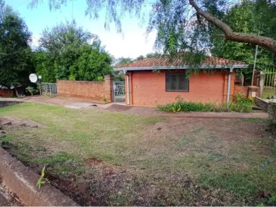 Casa à venda em La Paz, Itapúa, com 2 dormitórios 2