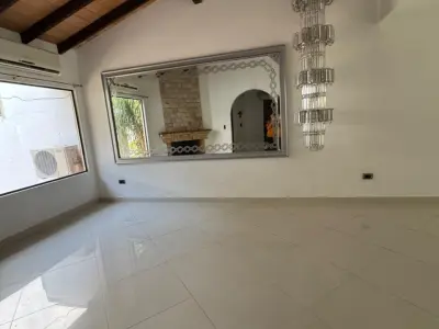 Casa en venta en Laguna Grande, Fernando de la Mora 3