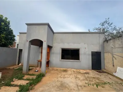 House for sale in Laguna Grande, Fernando de la Mora 4