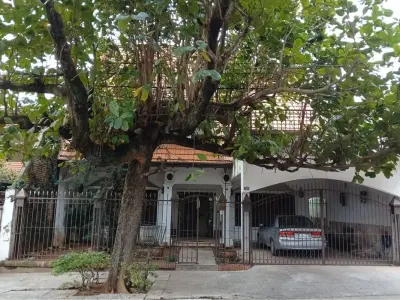 Casa à venda em Lambaré, bairro Felicidad 2