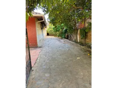 House for sale in Lambaré, San Isidro neighborhood 2