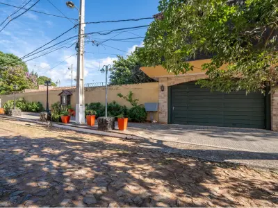 Casa à venda em Lambaré com duas casas independentes 4