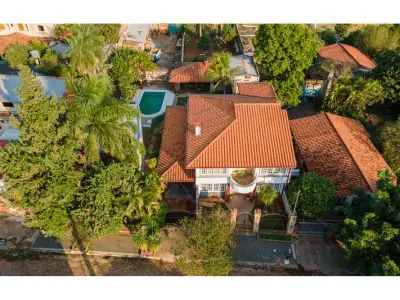 House for sale in Lambaré with pool and BBQ area 3