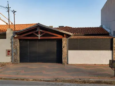 Casa en venta en Lambaré con salida a dos avenidas 2