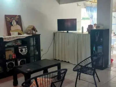 House for Sale in Lambaré, San Antonio – Two Independent Units 3