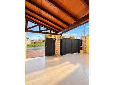 Casa à venda em Lambaré, San Roque González 3