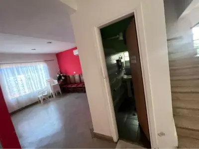 Casa en venta en Lambaré, Santa Rosa I 4