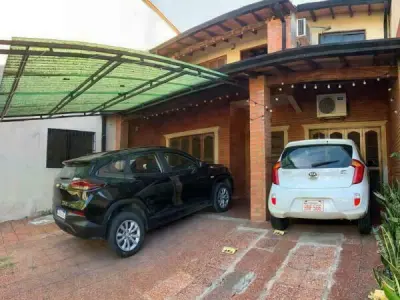 Casa en venta en Lambaré, Valle Apua – 4 dormitorios 2