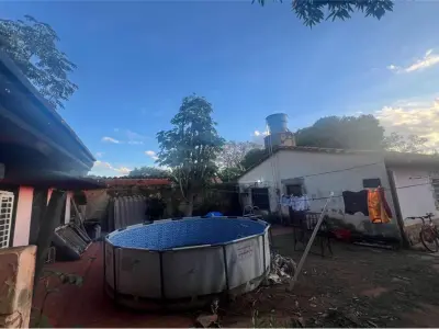 Casa en venta en Laurelty, Luque 3
