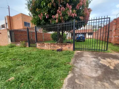 Casa en venta en Laurelty, Luque 2