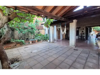House for sale in Laurelty, Luque, with 5 bedrooms 3
