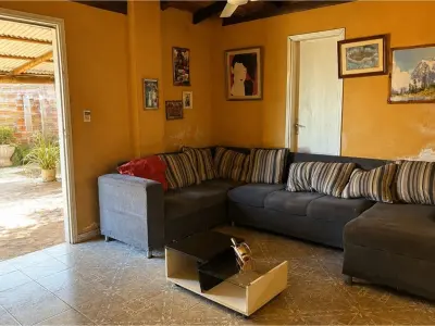 Casa à venda em Limpio com salão comercial 3