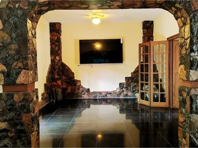 House for sale in Loma Pytá, Asunción 4