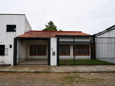 Casa à venda em Loma Pytá, Asunción 2