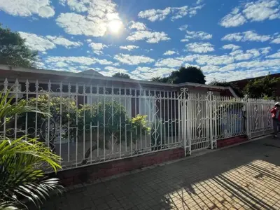 House for sale in Luque, 4 bedrooms 3