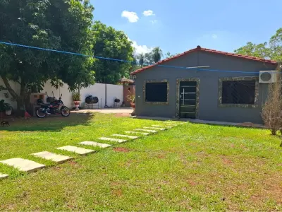 Casa en venta en Luque, barrio Costa Sosa 3