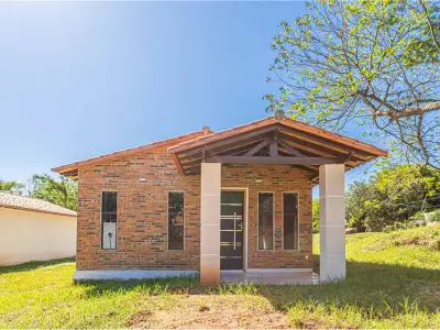 Casa en venta en Luque, barrio Itá Angu'a 3