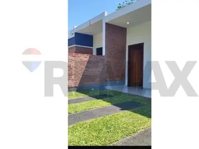 Casa à venda em Luque, bairro Yka'a 4