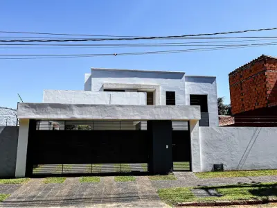 Casa en venta en Luque, Bº América, 4 dormitorios 3