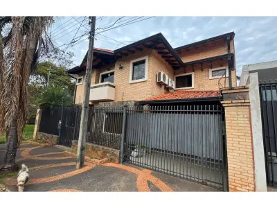 Casa à venda em Luque, Campo Grande 2