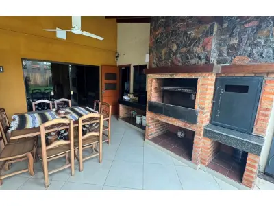 Casa à venda em Luque, Campo Grande 3