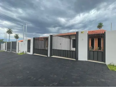 Casa en venta en Luque, Cañada Garay 3