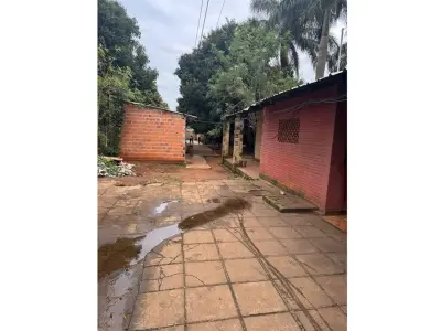 Casa en venta en Luque con dos propiedades contiguas 2