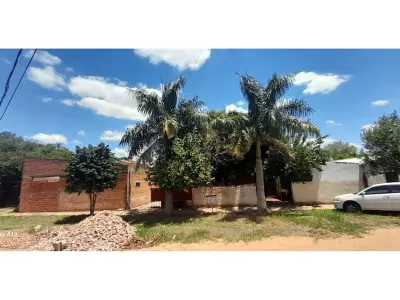 Casa en venta en Luque con jardín y 2 dormitorios 2