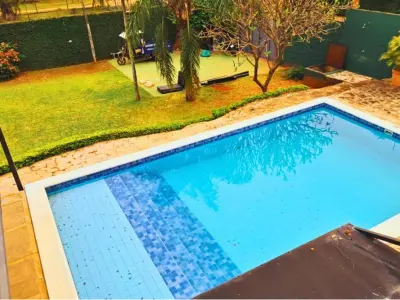 Casa à venda em Luque com piscina e quincho 3
