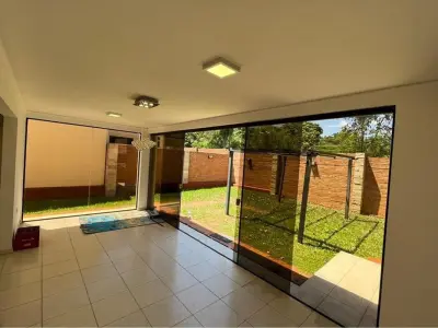 Casa en venta en Luque, Cuarto Barrio 4