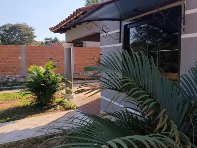2-Bedroom House for Sale in Luque 3