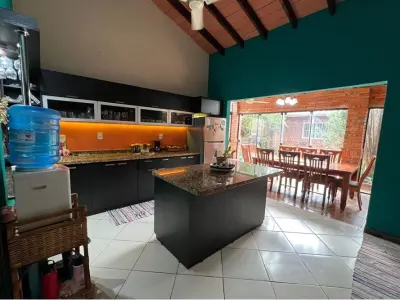House for sale in Luque, Loma Merlo 3