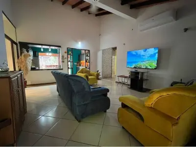 House for sale in Luque, Loma Merlo 4
