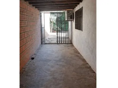 Casa à venda em Luque, Villa Policial, 5 quartos 3