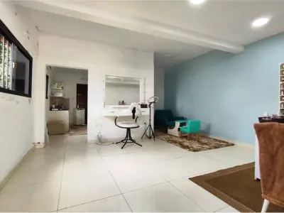 Casa à venda em Luque, região Conmebol 4