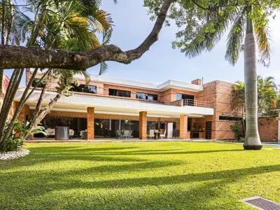 Casa en venta en Mariscal Estigarribia, Asunción 2