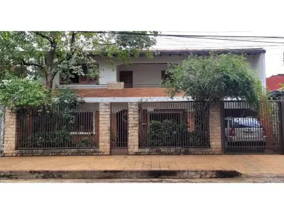 Casa à venda em Mariscal Estigarribia, Assunção 2