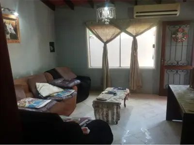 Casa en venta en Mbocayaty, Asunción - 3 dormitorios 4