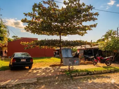 Casa en venta en Mbocayaty, Asunción 3