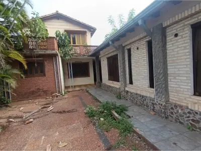 Casa en venta en Mburicaó, Asunción 2