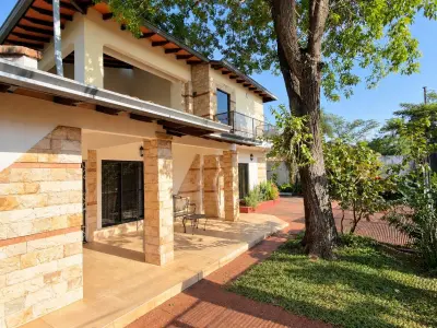 House for sale in McAl. Jose Felix Estigarribia, Asunción 2