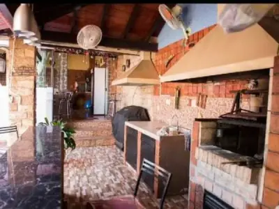 Casa à venda no Micro Centro, Ciudad del Este 3
