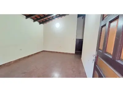 Casa en venta en Mora Kue, Luque 4