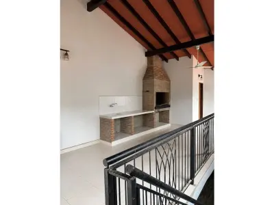 Casa en venta en Naranjaty, Capiatá 4