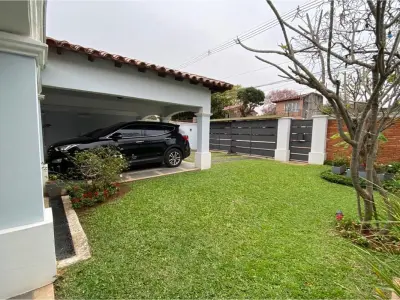 Casa à venda em Nazareth, Assunção 4