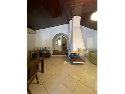 Casa à venda em Nazareth, Assunção, 5 quartos 5