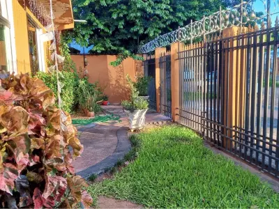 Casa en venta en Ñemby, barrio Caaguazú 3
