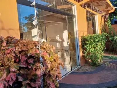Casa en venta en Ñemby, barrio Caaguazú 4