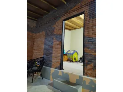 House for sale in Ñemby, Cañadita, with large patio 4